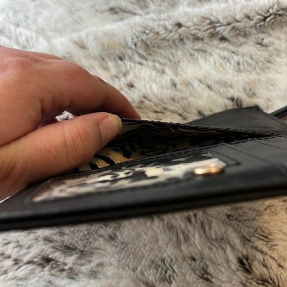 EUC Jessica Simpson Slim Croc Embossed Leather Wallet - Picture 8 of 9